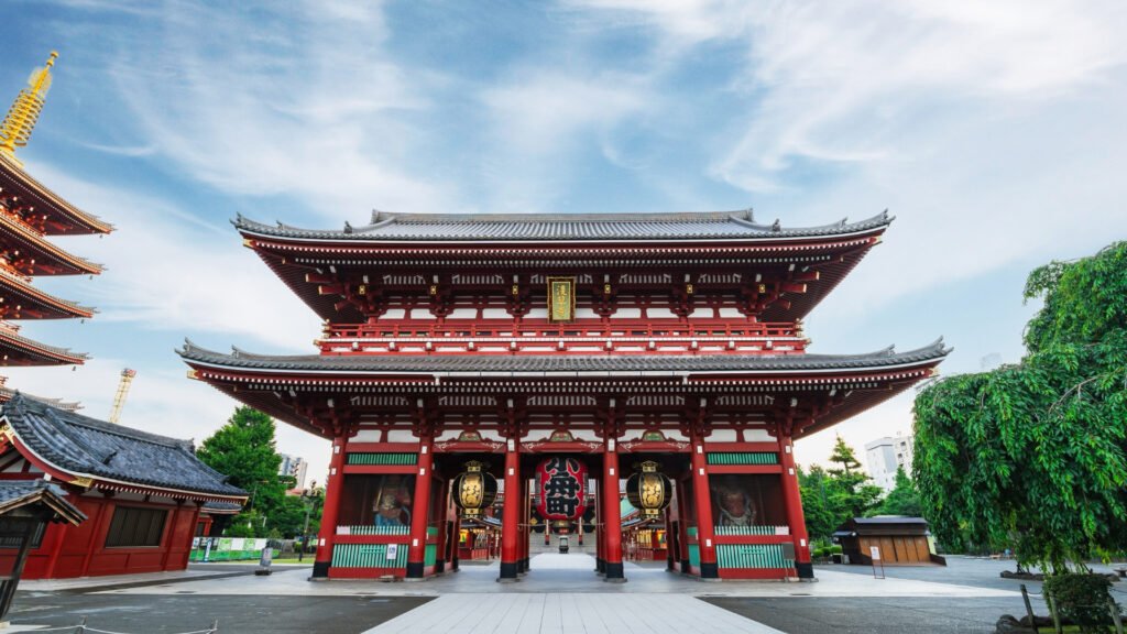 Kaminarimon Gate at Senso-ji temple