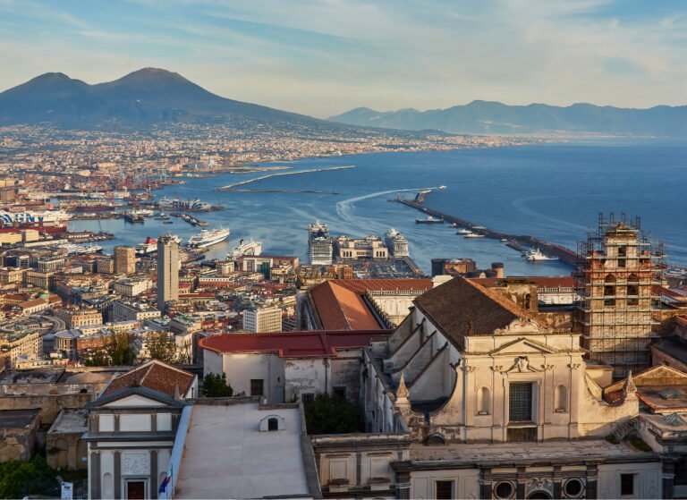 Reviewing Hotels In Naples: How To Find Your Ideal Base