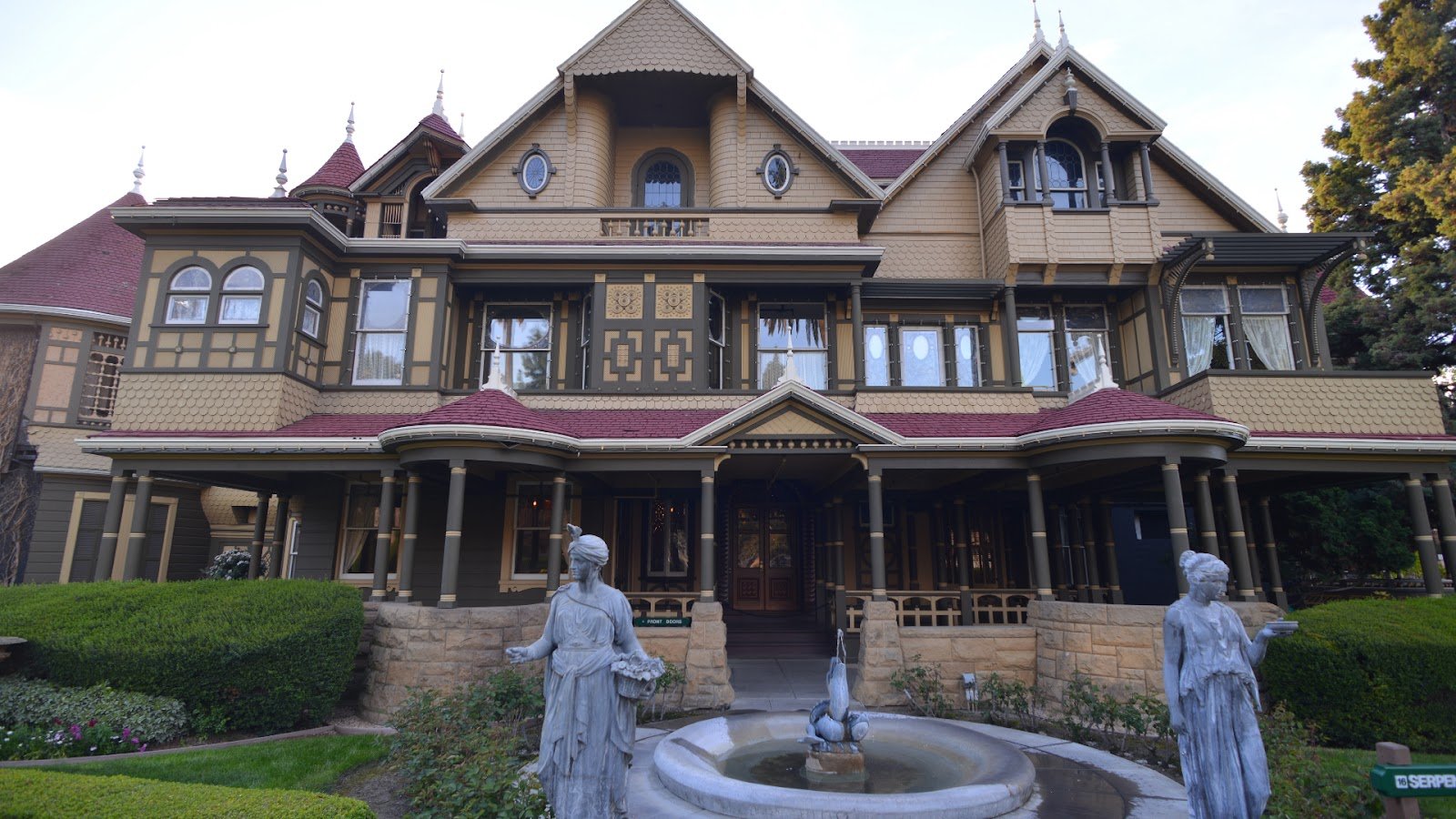 Winchester Mystery House